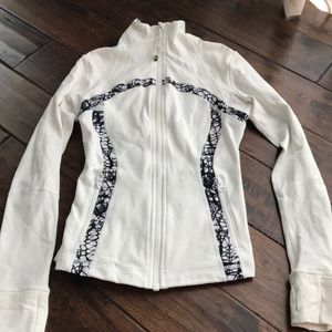 Lululemon white jacket size 4